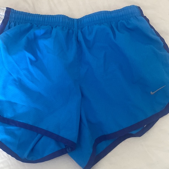 NIKE RUNNING SHORTS - Picture 2 of 5